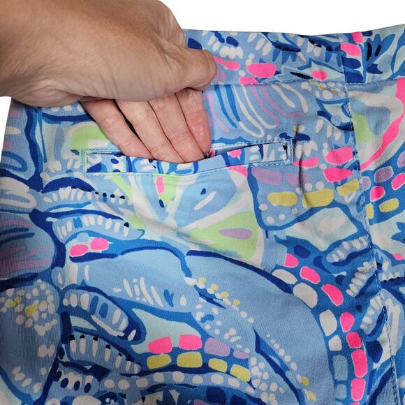 Lilly Pulitzer Womens Buttercup Stretch Short 2 Blue Floral Scallop Hem Low Rise - Picture 8 of 14
